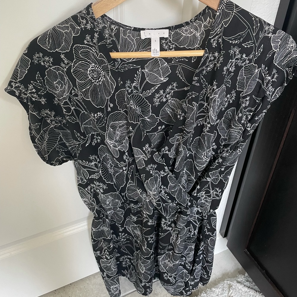 Leith Women’s Top Size Small